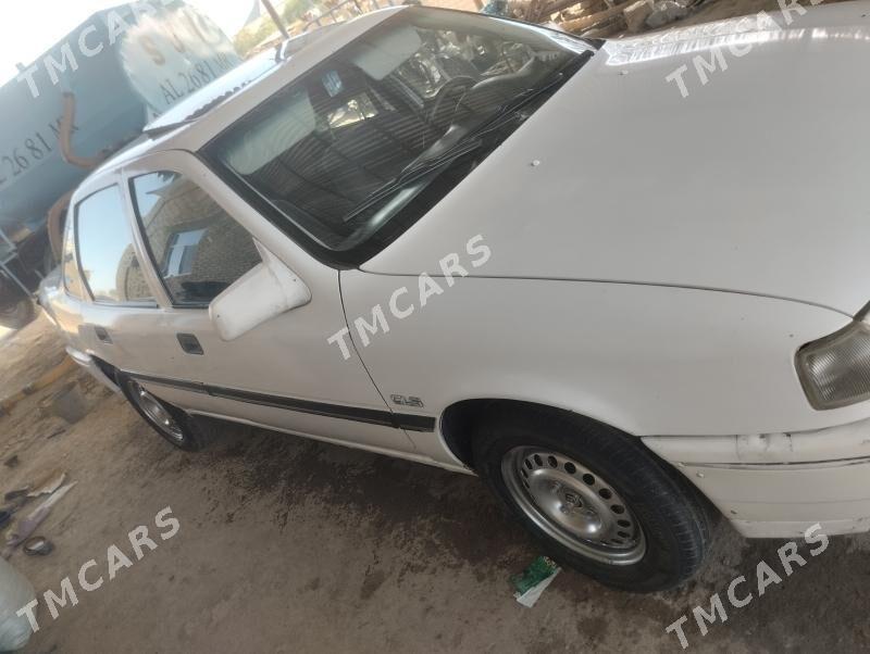 Opel Vectra 1993 - 29 000 TMT - Каракумский этрап - img 3