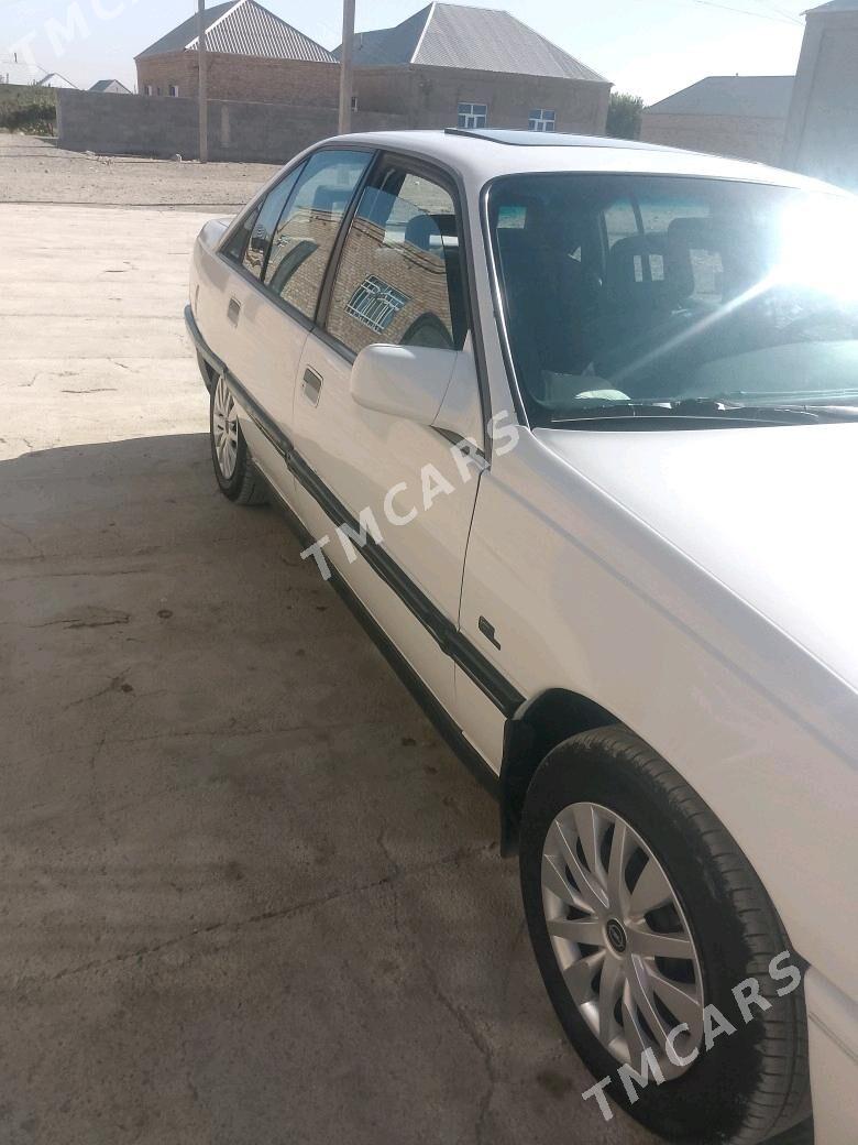 Opel Omega 1988 - 28 000 TMT - Bäherden - img 3