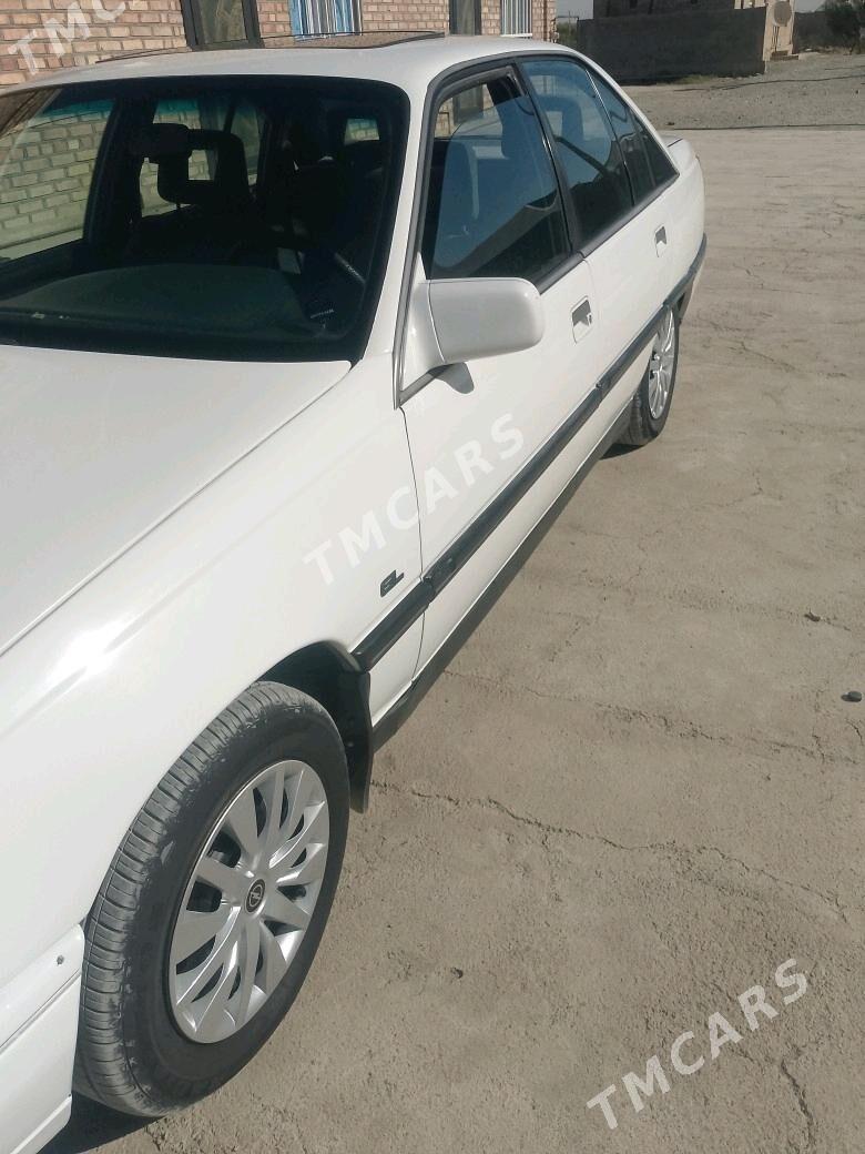 Opel Omega 1988 - 28 000 TMT - Bäherden - img 7