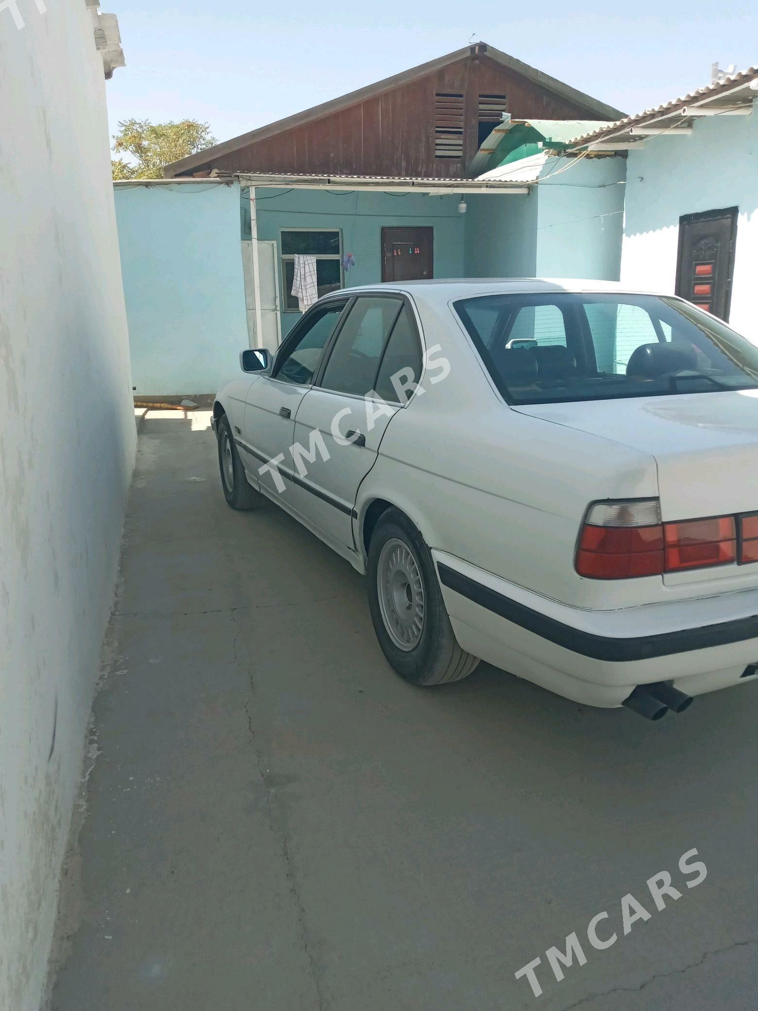BMW 525 1992 - 32 000 TMT - Кака - img 4