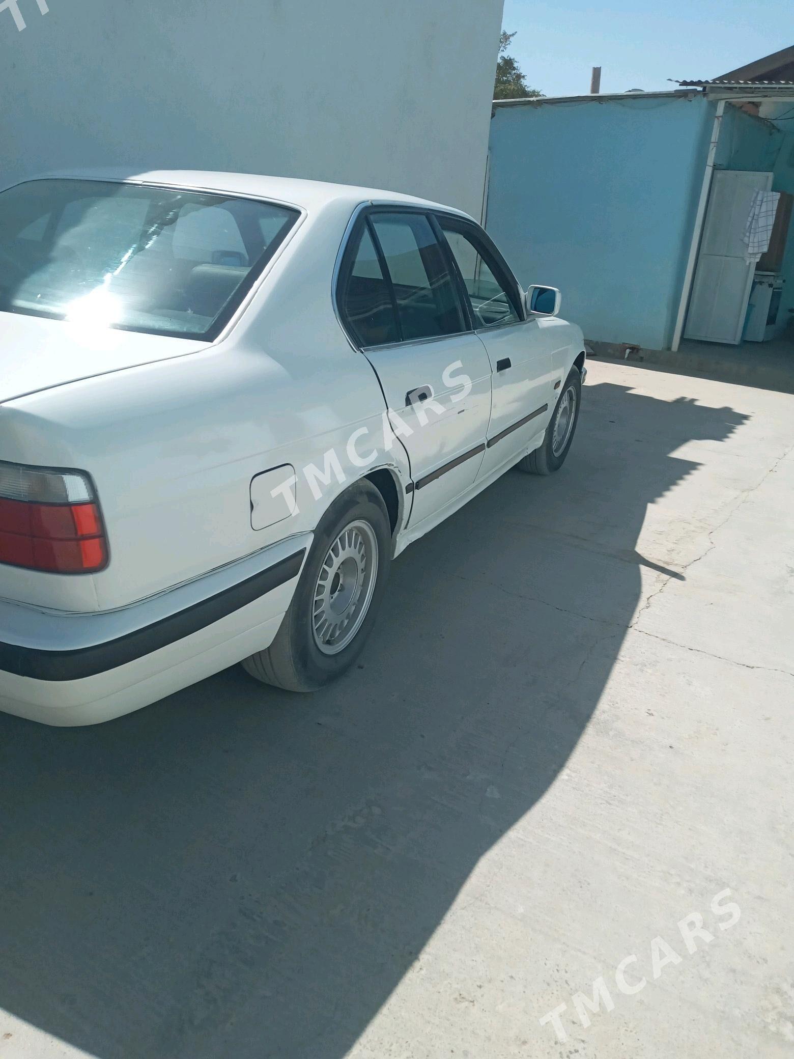 BMW 525 1992 - 32 000 TMT - Кака - img 5