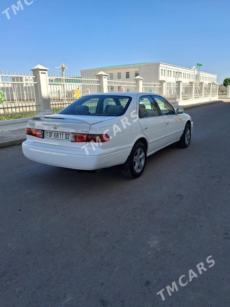 Toyota Camry 2000 - 167 000 TMT - Дашогуз - img 6