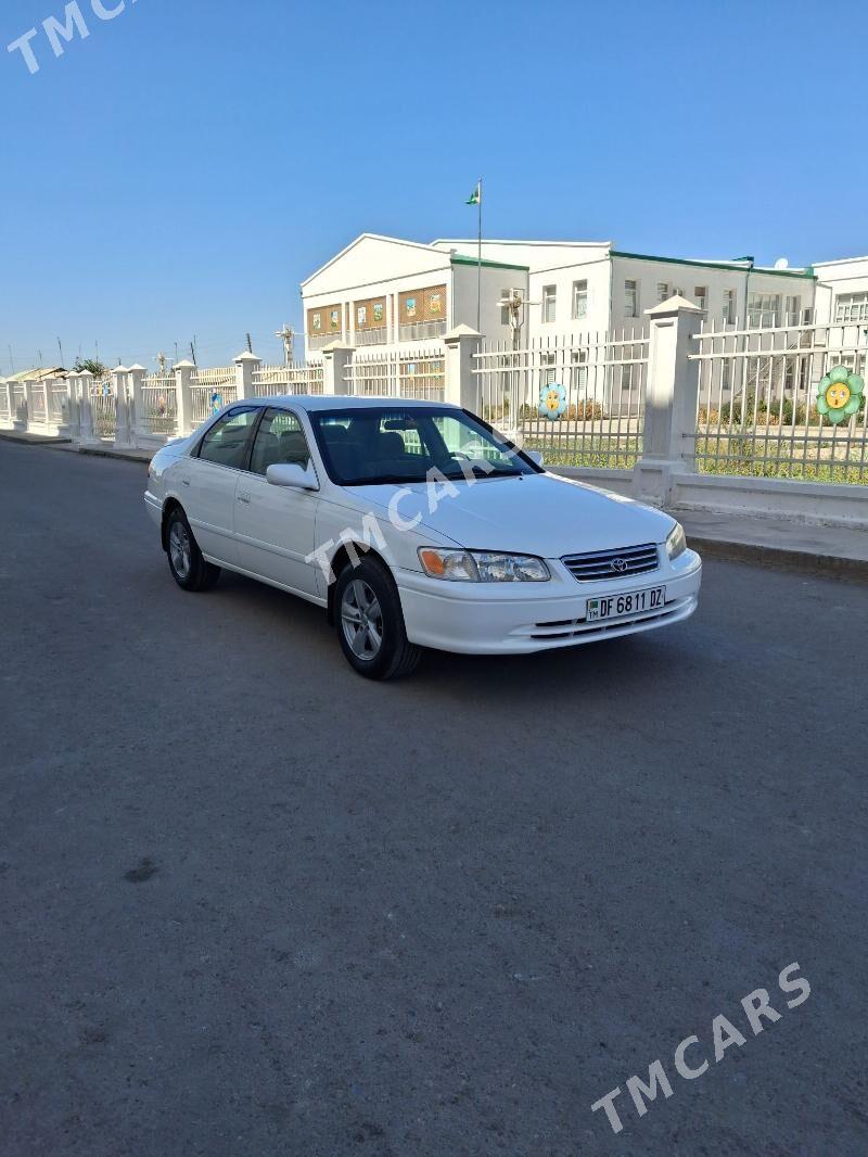 Toyota Camry 2000 - 167 000 TMT - Дашогуз - img 3