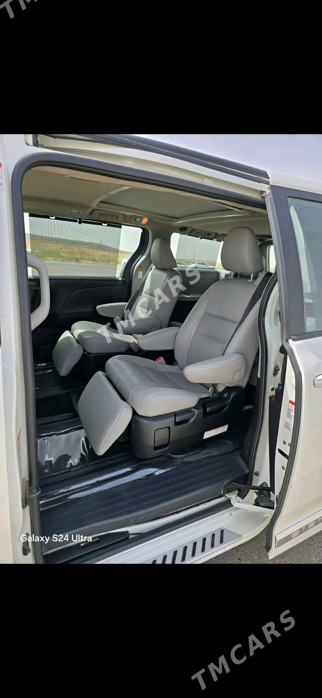 Toyota Sienna 2018 - 600 000 TMT - Ашхабад - img 7