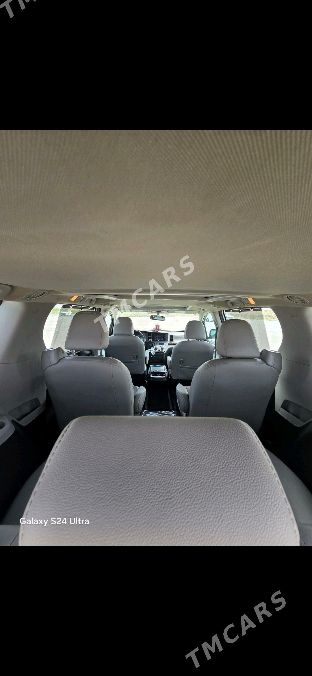 Toyota Sienna 2018 - 600 000 TMT - Ашхабад - img 8