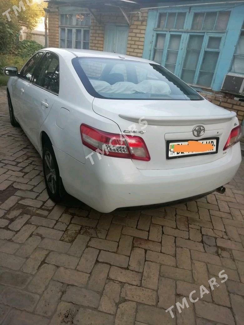 Toyota Camry 2010 - 140 000 TMT - Ёлётен - img 4