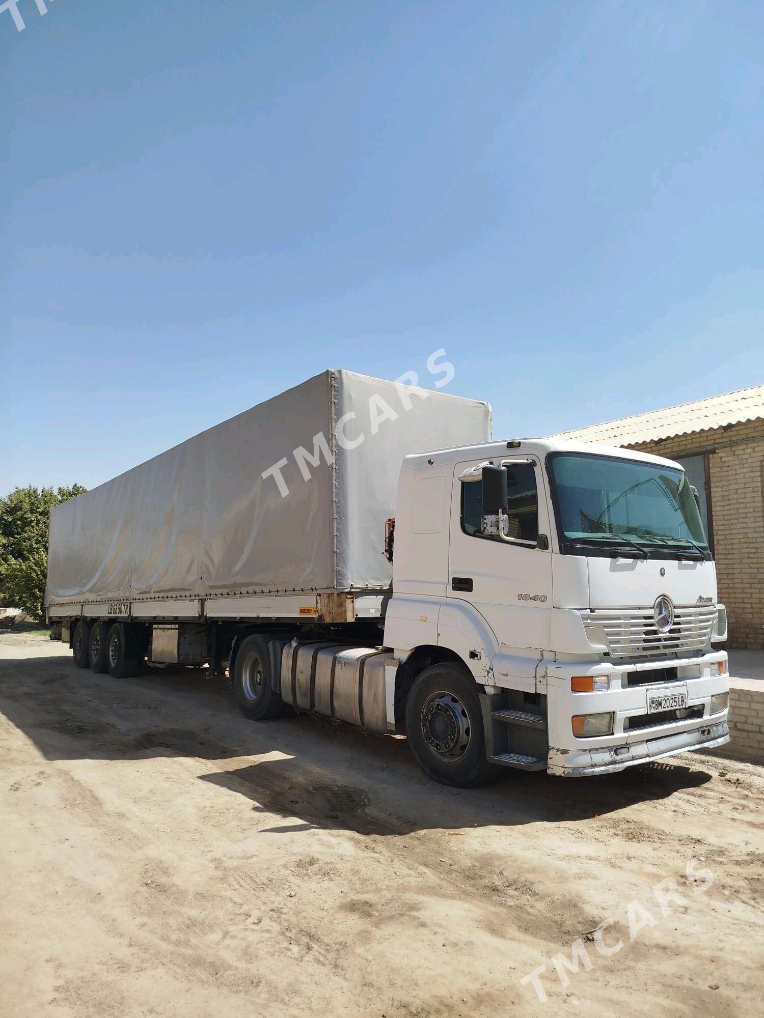 Mercedes-Benz ACTROS 3331 2003 - 500 000 TMT - Керки - img 3