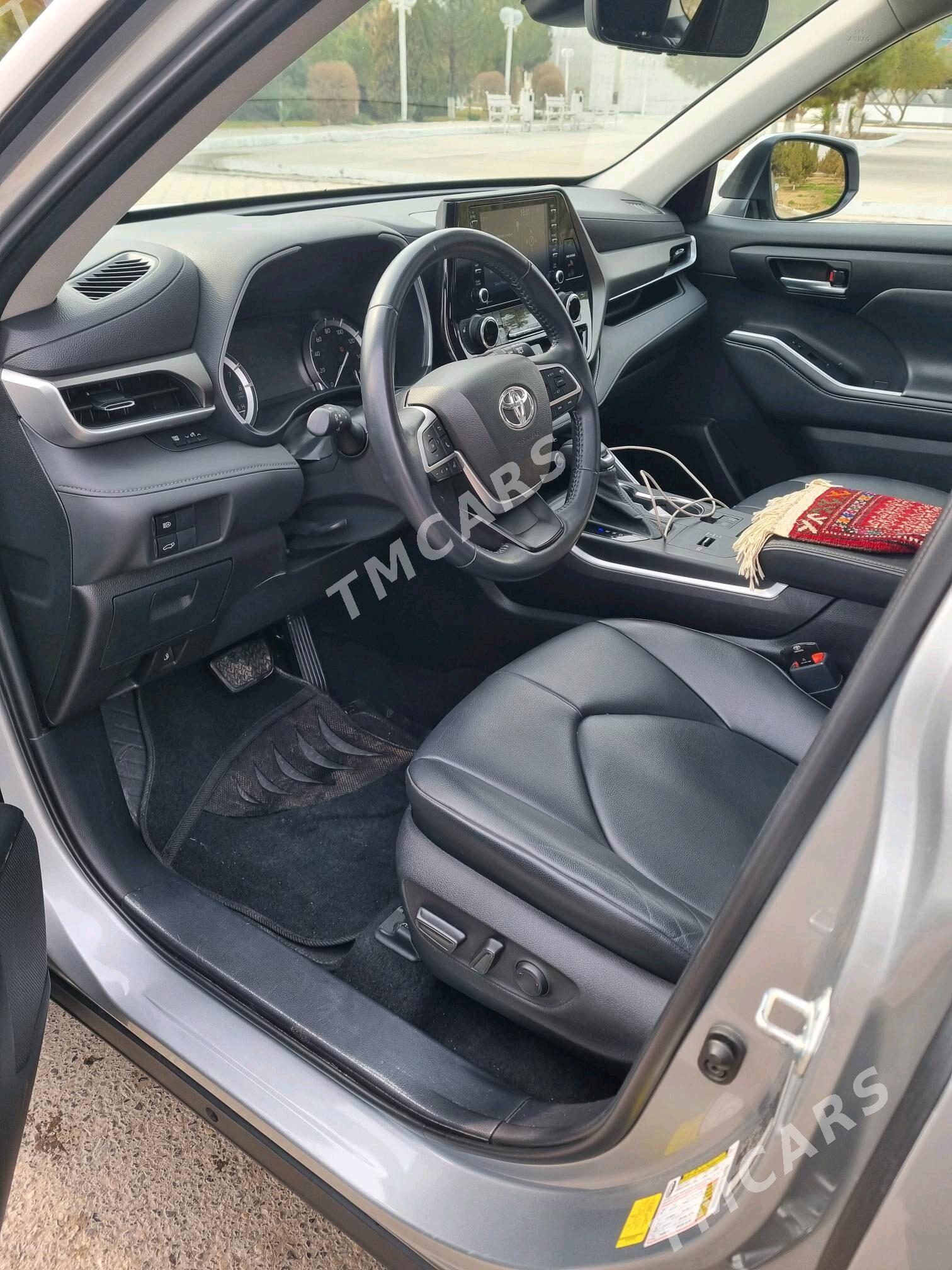 Toyota Highlander 2022 - 499 999 TMT - Türkmenabat - img 6