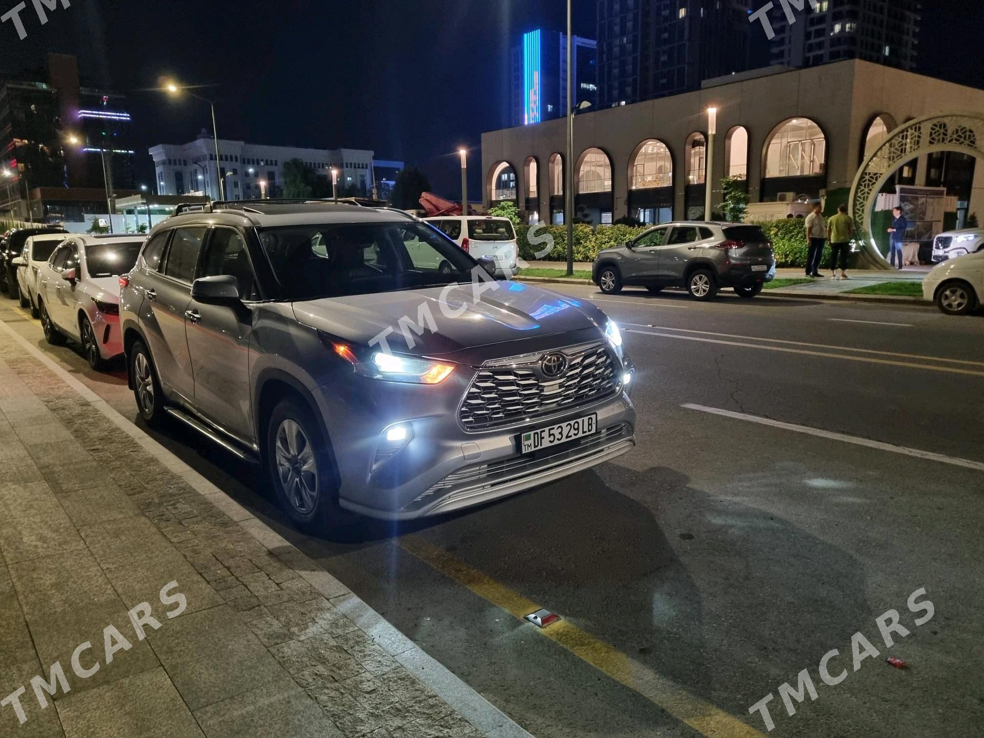 Toyota Highlander 2022 - 499 999 TMT - Türkmenabat - img 1