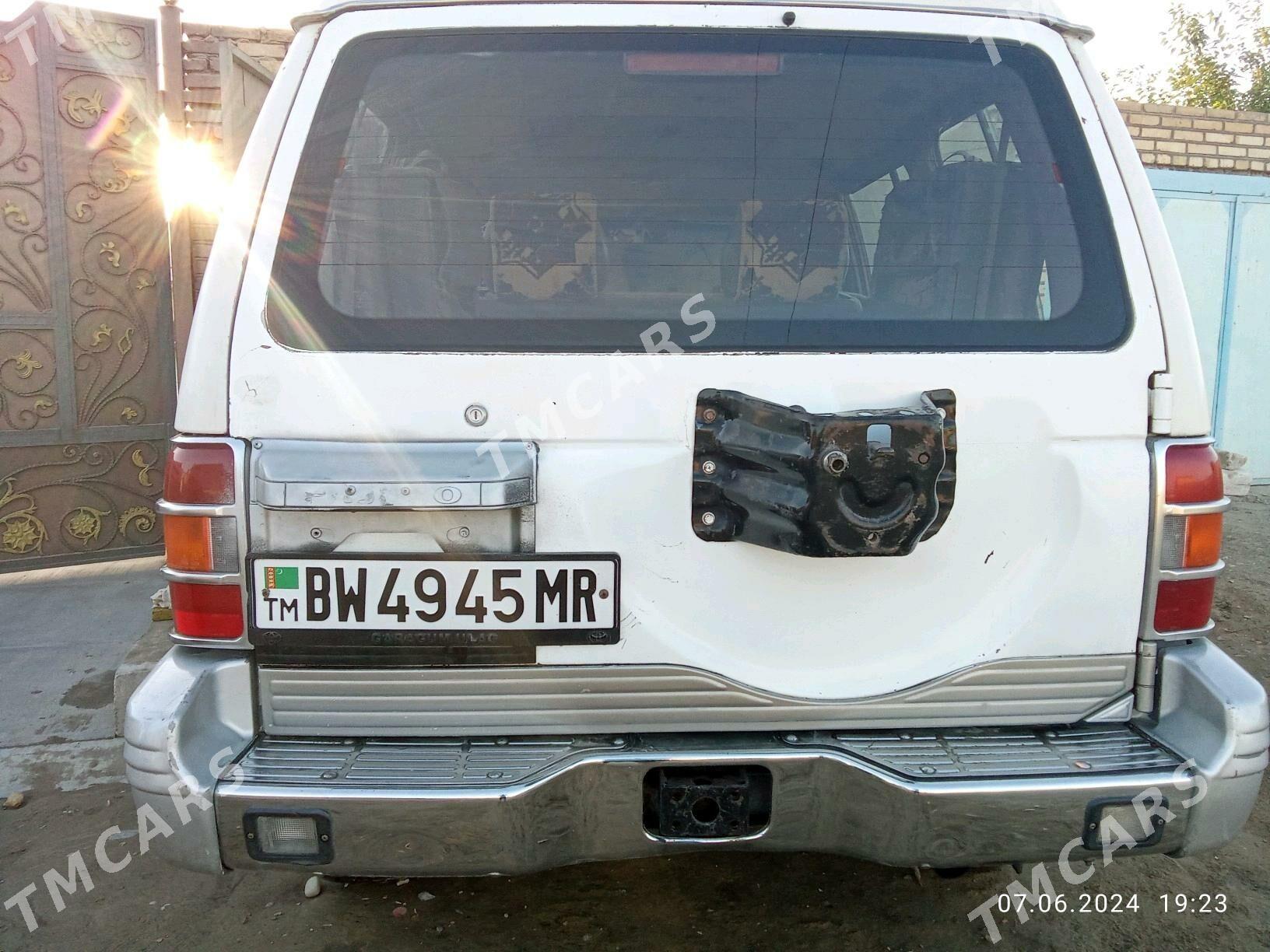 Mitsubishi Montero 1995 - 34 000 TMT - Байрамали - img 4