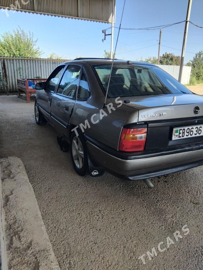 Opel Vectra 1989 - 34 000 TMT - Mary - img 5
