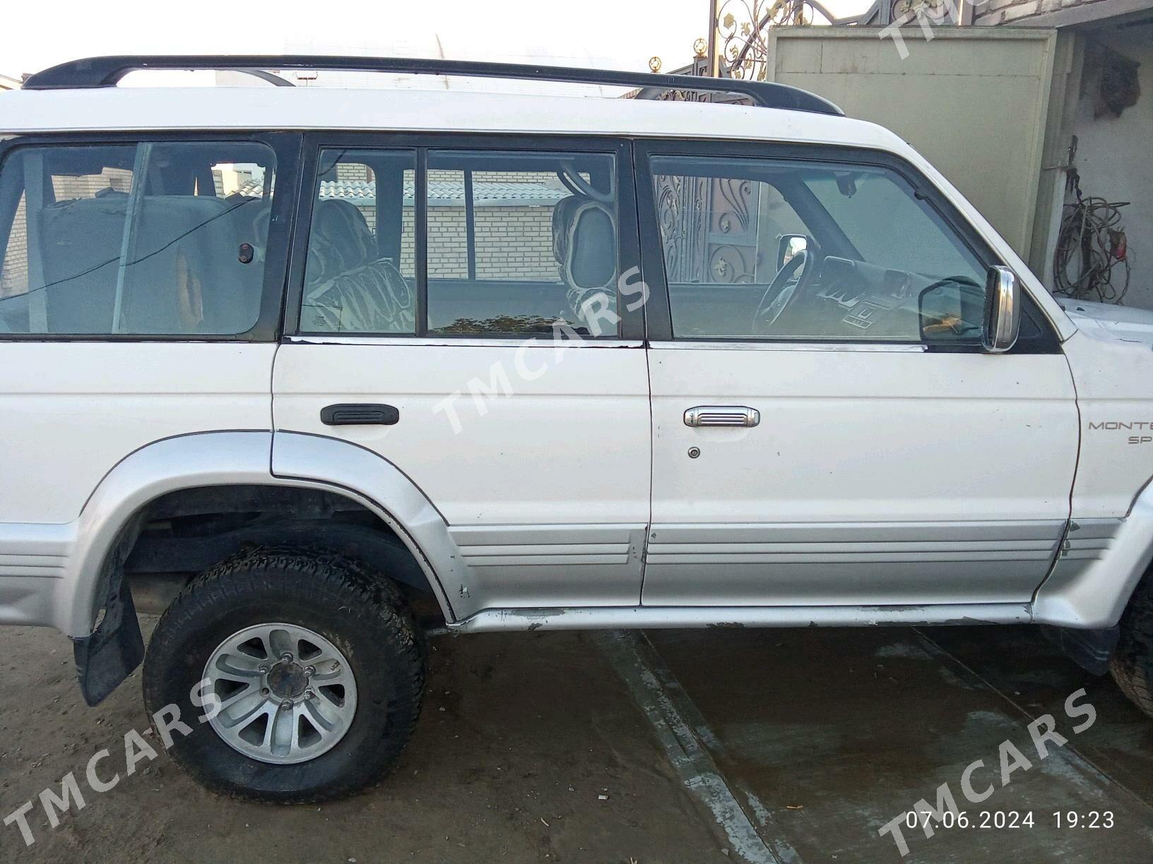 Mitsubishi Montero 1995 - 34 000 TMT - Байрамали - img 5