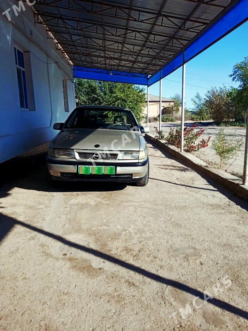 Opel Vectra 1992 - 28 000 TMT - Губадаг - img 3