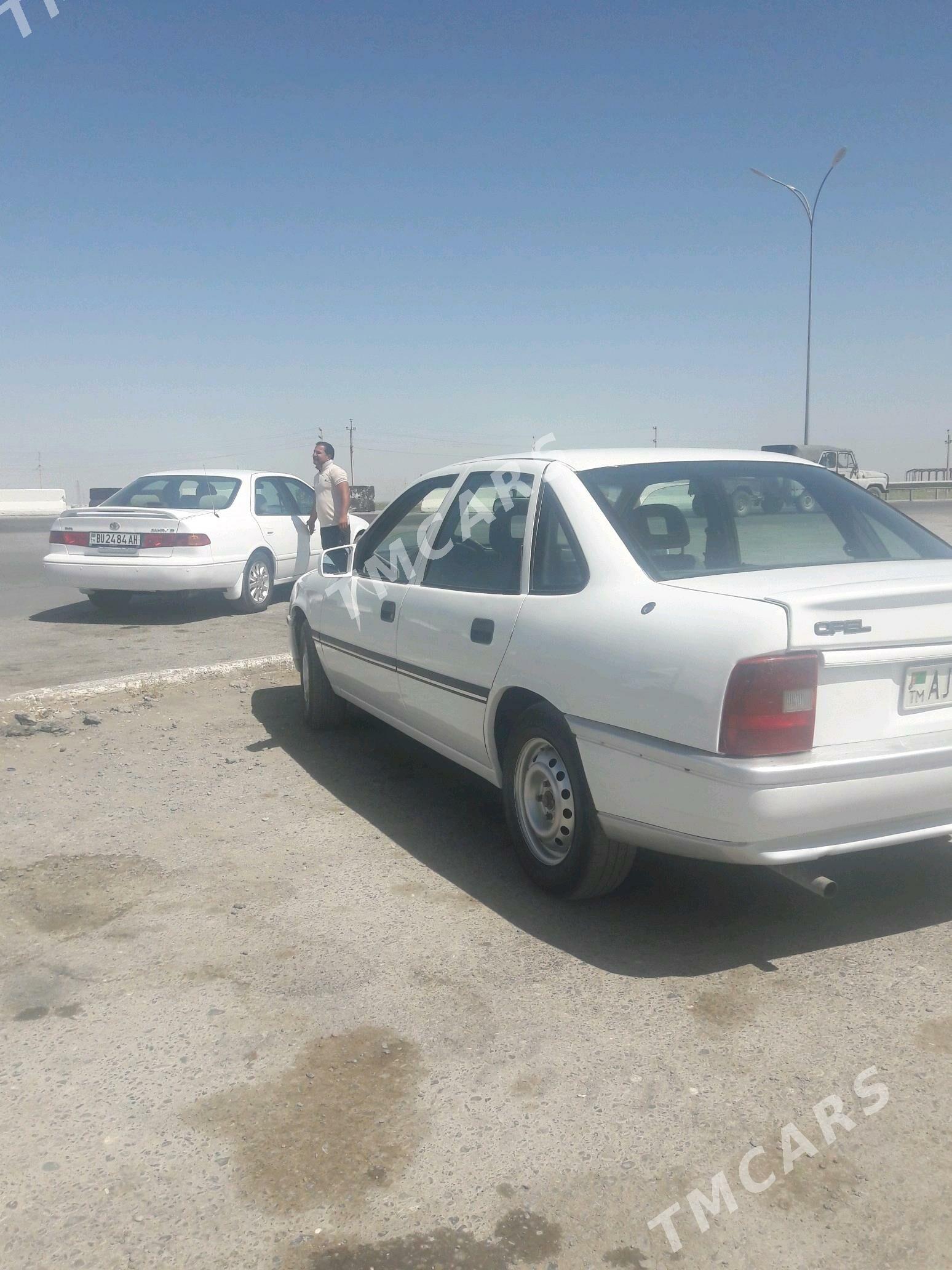 Opel Vectra 1992 - 40 000 TMT - Kaka - img 5