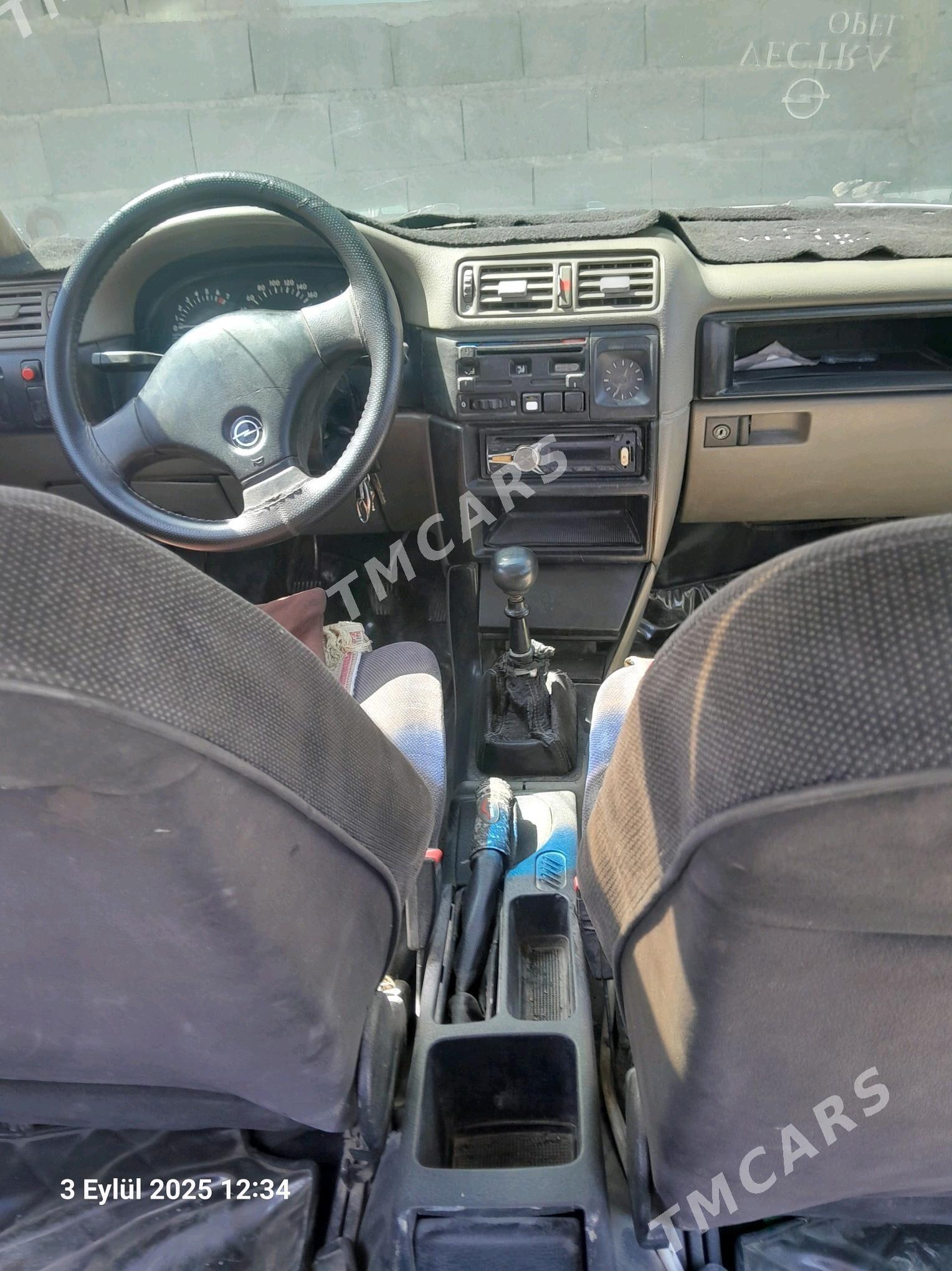 Opel Vectra 1991 - 27 000 TMT - Бахарден - img 3