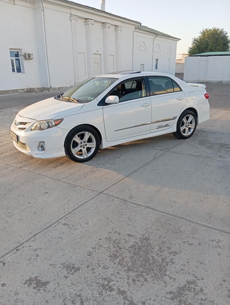Toyota Corolla 2013 - 180 000 TMT - Дашогуз - img 5