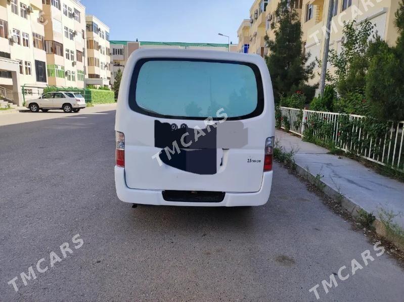 Nissan Urvan 2007 - 110 000 TMT - Туркменабат - img 4