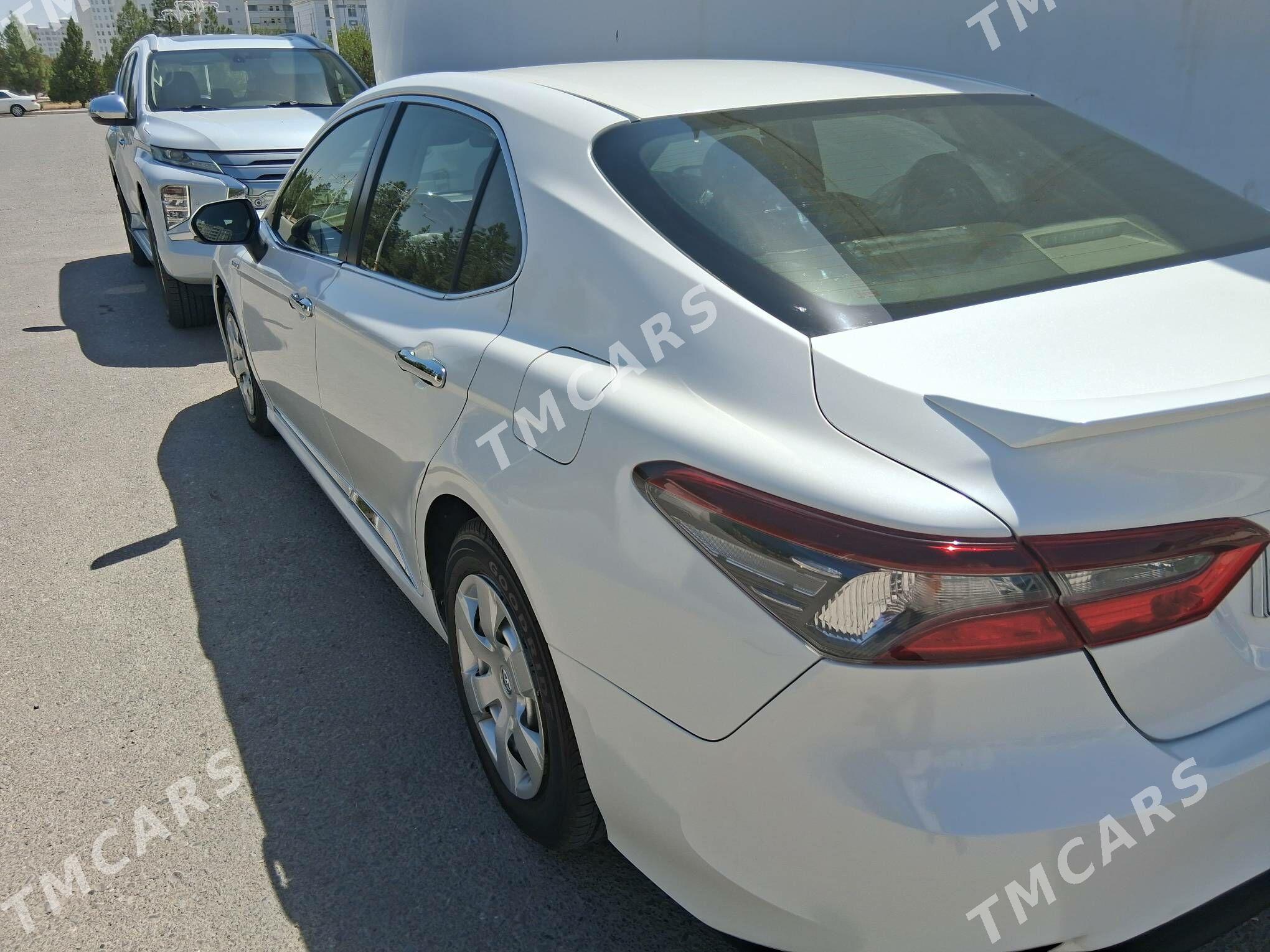 Toyota Camry Hybrid 2021 - 248 000 TMT - Aşgabat - img 4