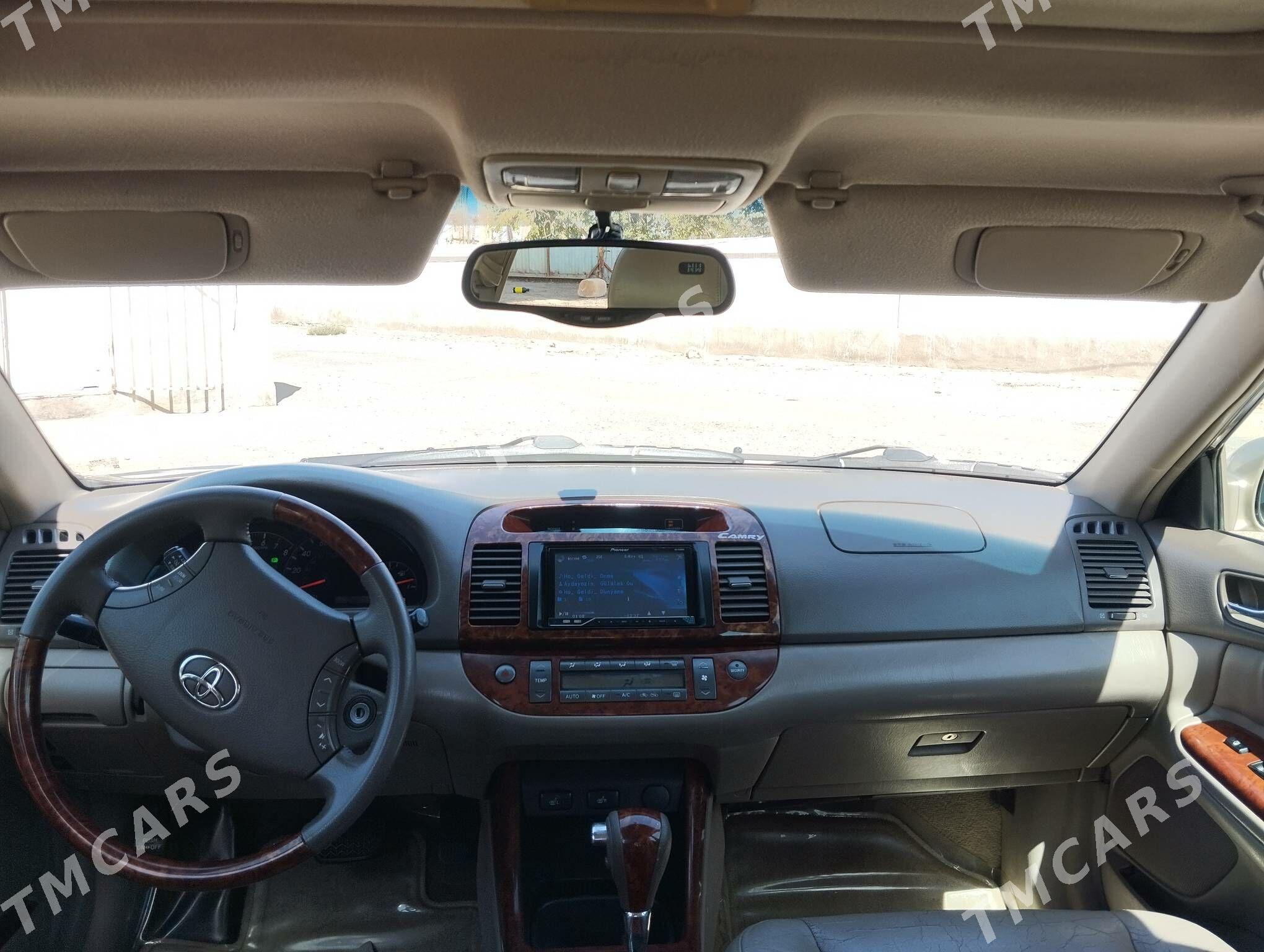 Toyota Camry 2005 - 270 000 TMT - Ёлётен - img 2