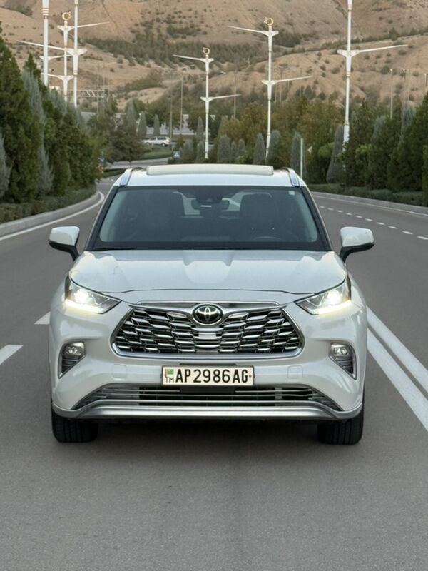 Toyota Highlander 2022 - 555 000 TMT - Ашхабад - img 6