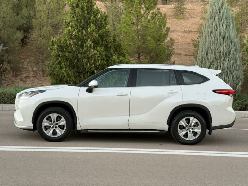 Toyota Highlander 2022 - 555 000 TMT - Ашхабад - img 3