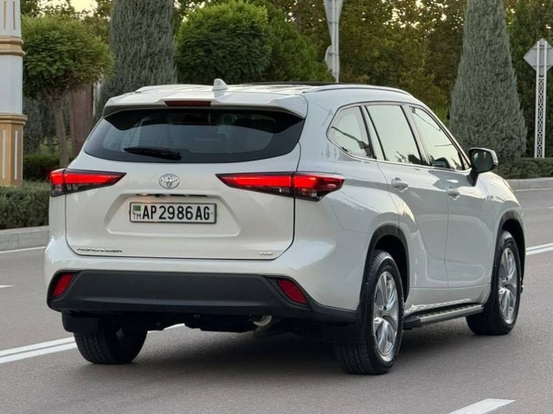 Toyota Highlander 2022 - 555 000 TMT - Ашхабад - img 5