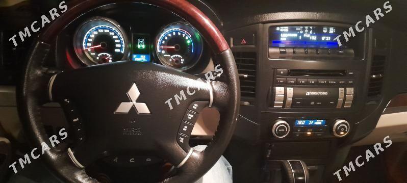 Mitsubishi Pajero 2010 - 242 000 TMT - Туркменбаши - img 9