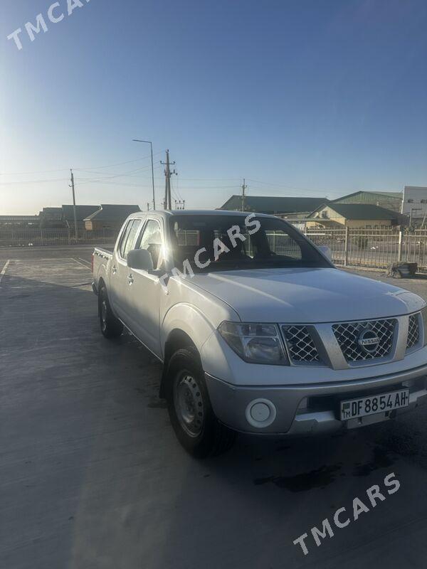 Nissan Navara 2011 - 150 000 TMT - Gökdepe - img 2