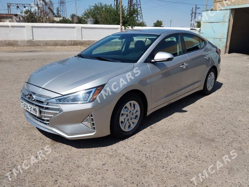 Hyundai Elantra 2019 - 220 000 TMT - Ёлётен - img 8