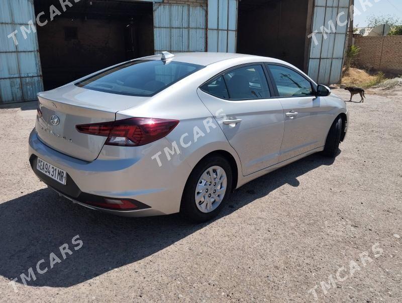 Hyundai Elantra 2019 - 220 000 TMT - Ёлётен - img 3