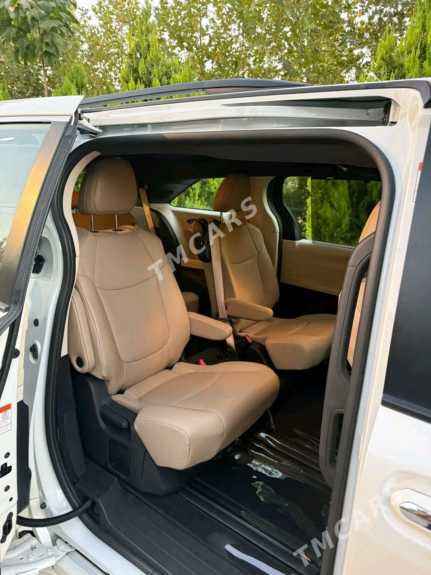 Toyota Sienna 2021 - 615 000 TMT - Aşgabat - img 10