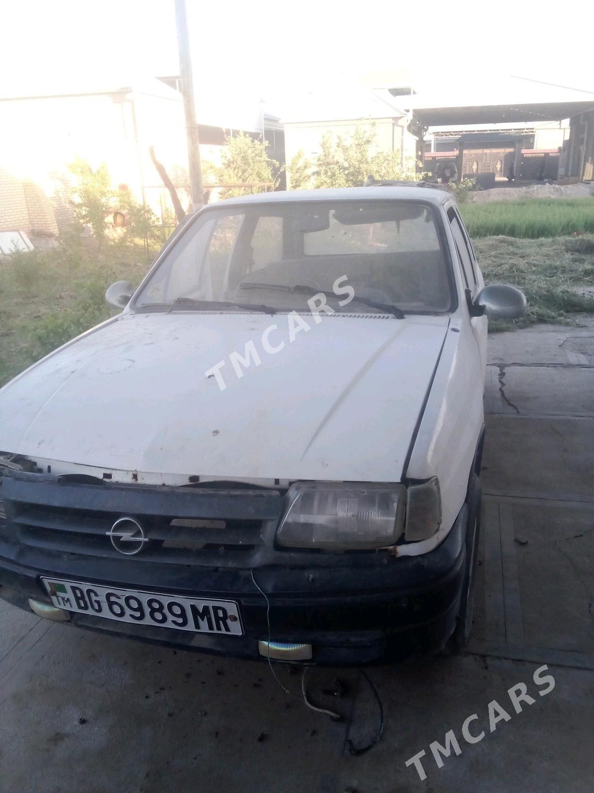 Opel Corsa 1992 - 6 000 TMT - Mary - img 2