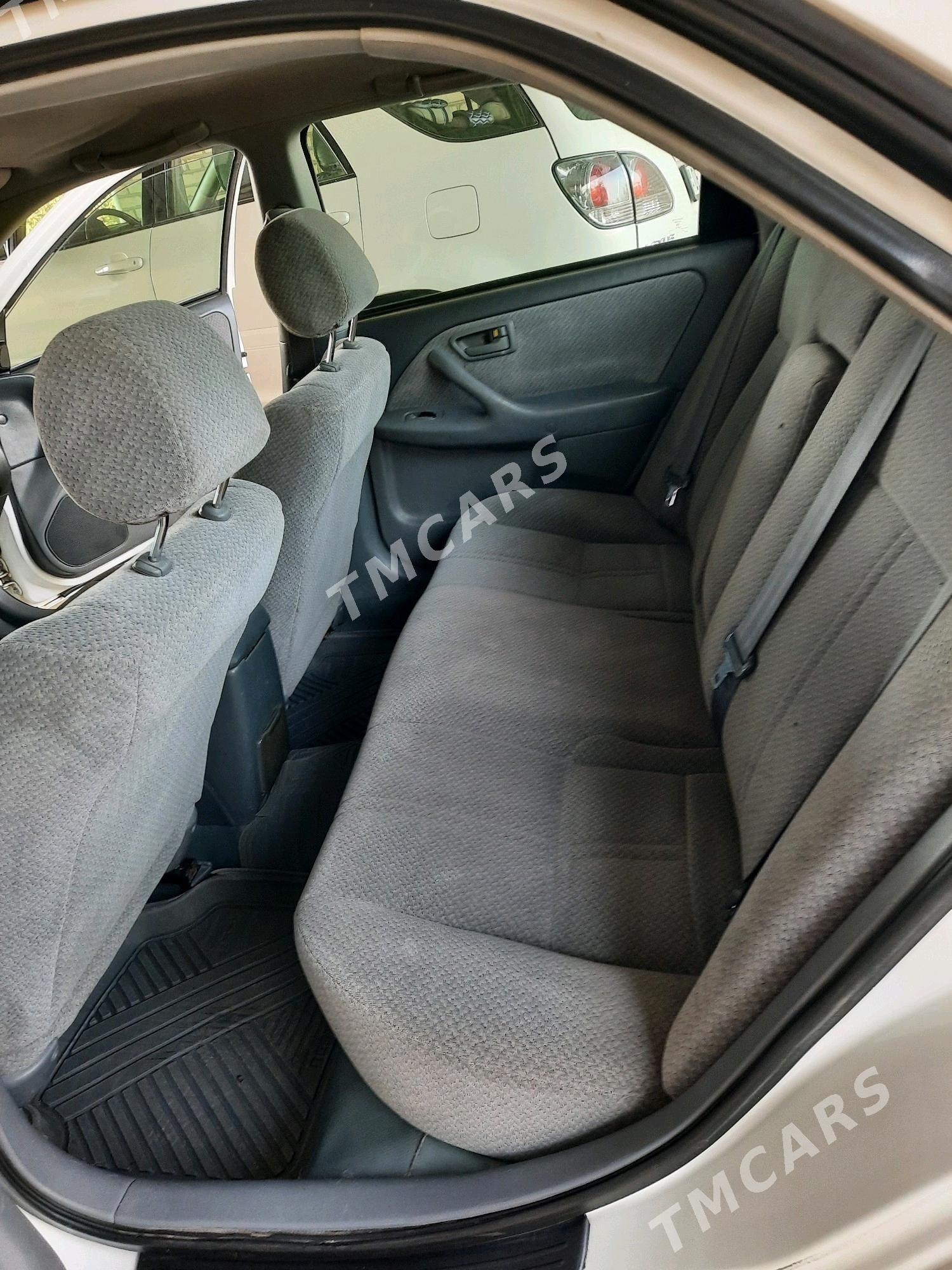 Toyota Camry 2001 - 138 000 TMT - Baýramaly - img 6