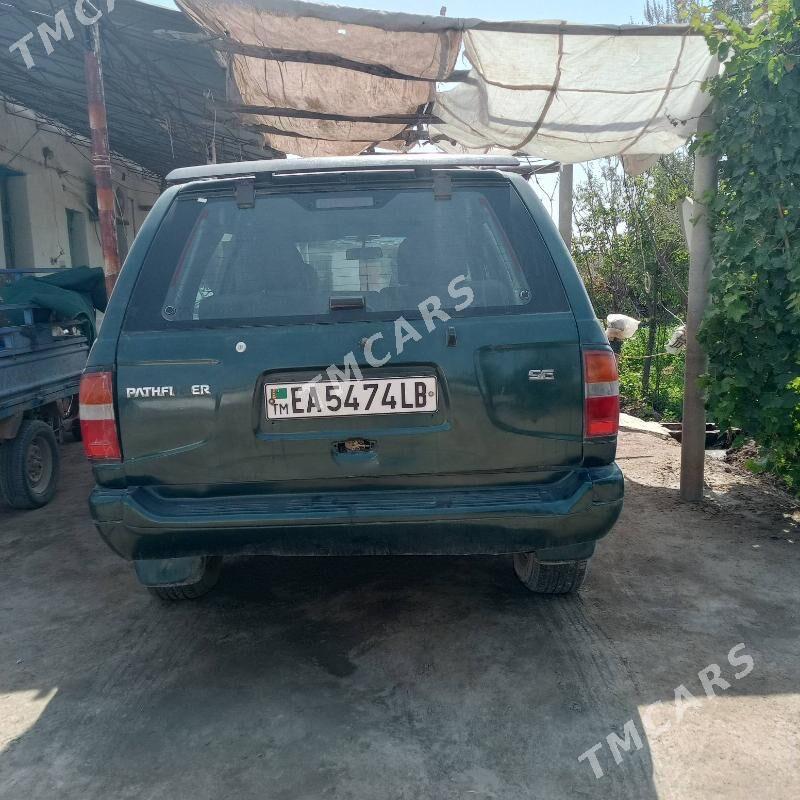 Nissan Pathfinder 1996 - 50 000 TMT - Ходжамбаз - img 2