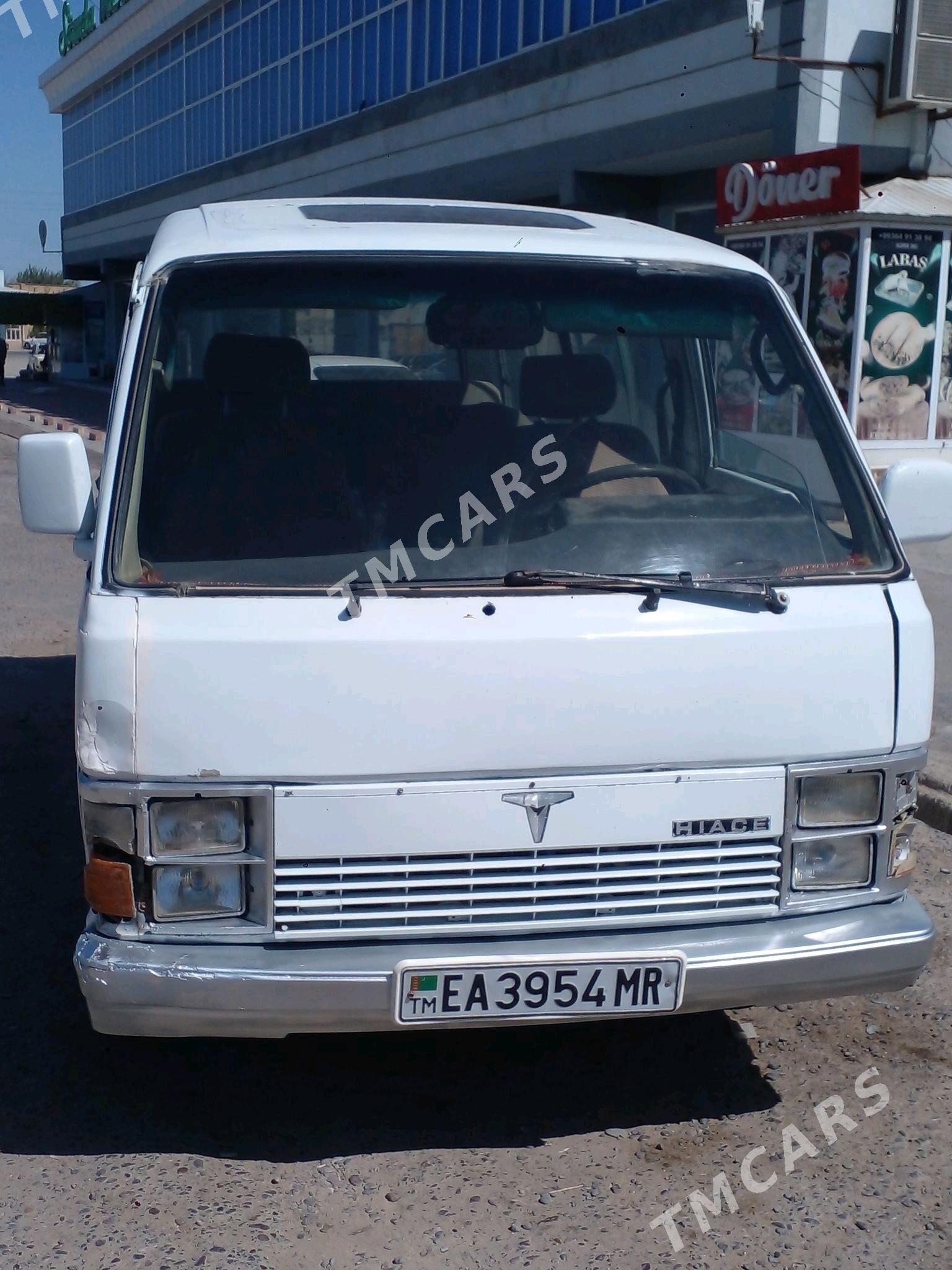 Toyota Hiace 1988 - 30 000 TMT - Мары - img 4