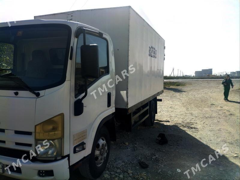 Isuzu Giga 2006 - 240 000 TMT - Дянев - img 6