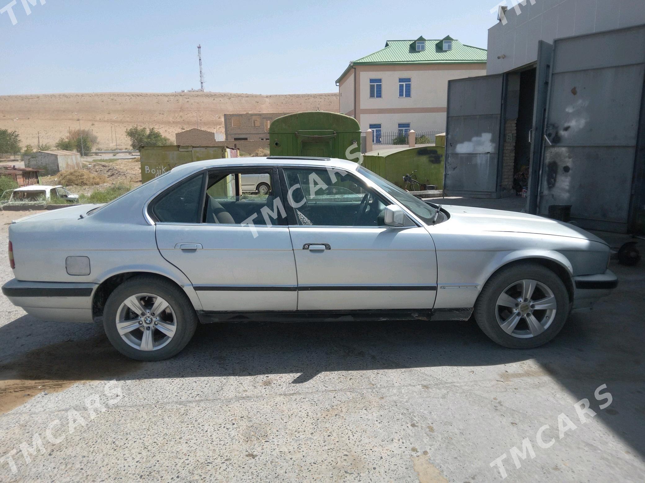 BMW 525 1993 - 35 000 TMT - Seýdi - img 3