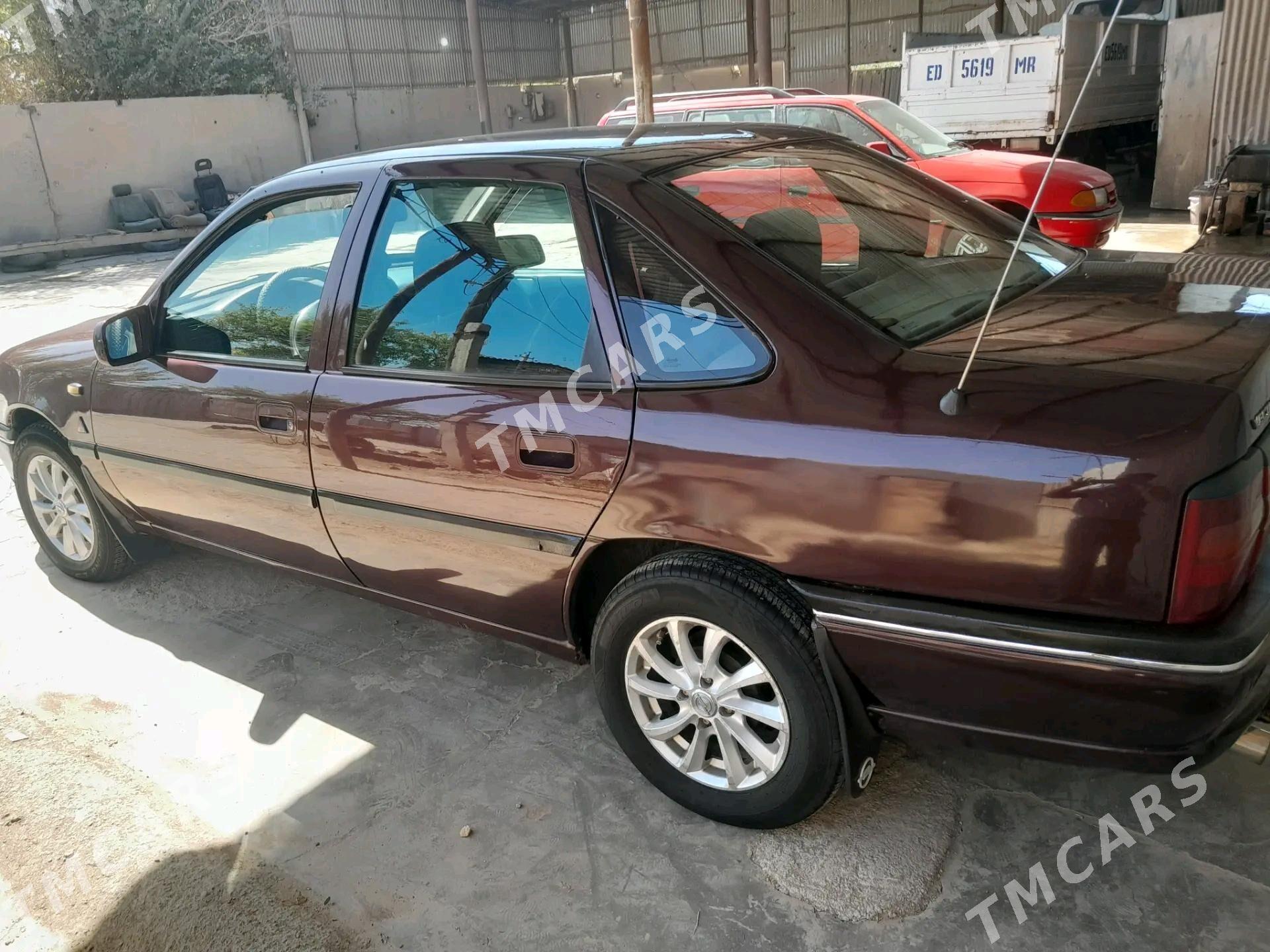 Opel Vectra 1993 - 40 000 TMT - Мары - img 3