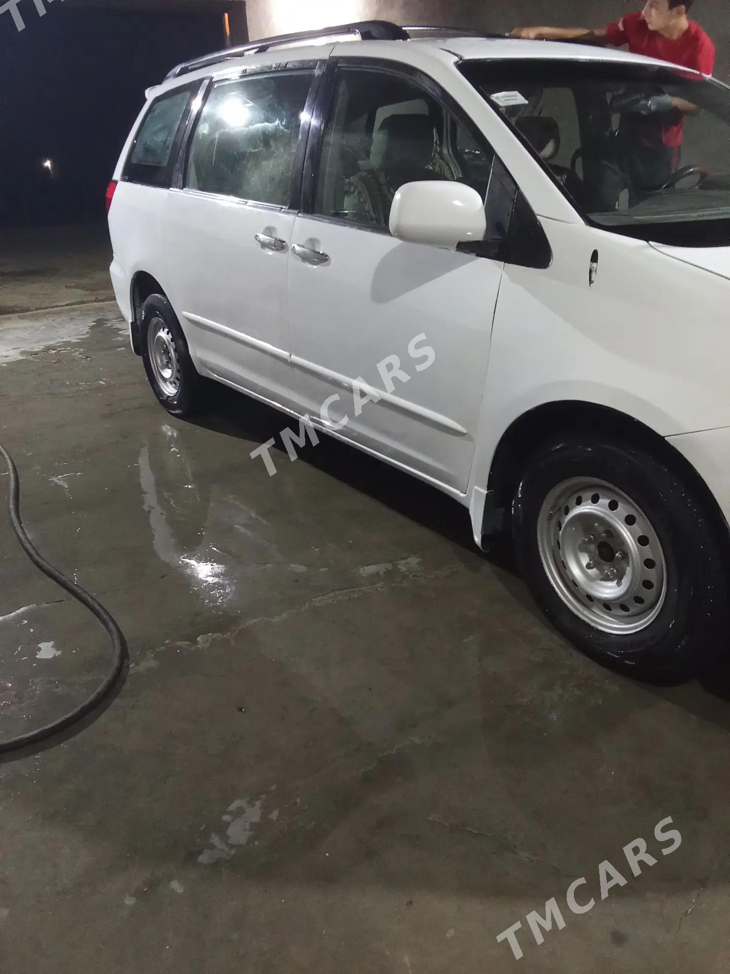 Toyota Sienna 2005 - 190 000 TMT - Tagtabazar - img 2