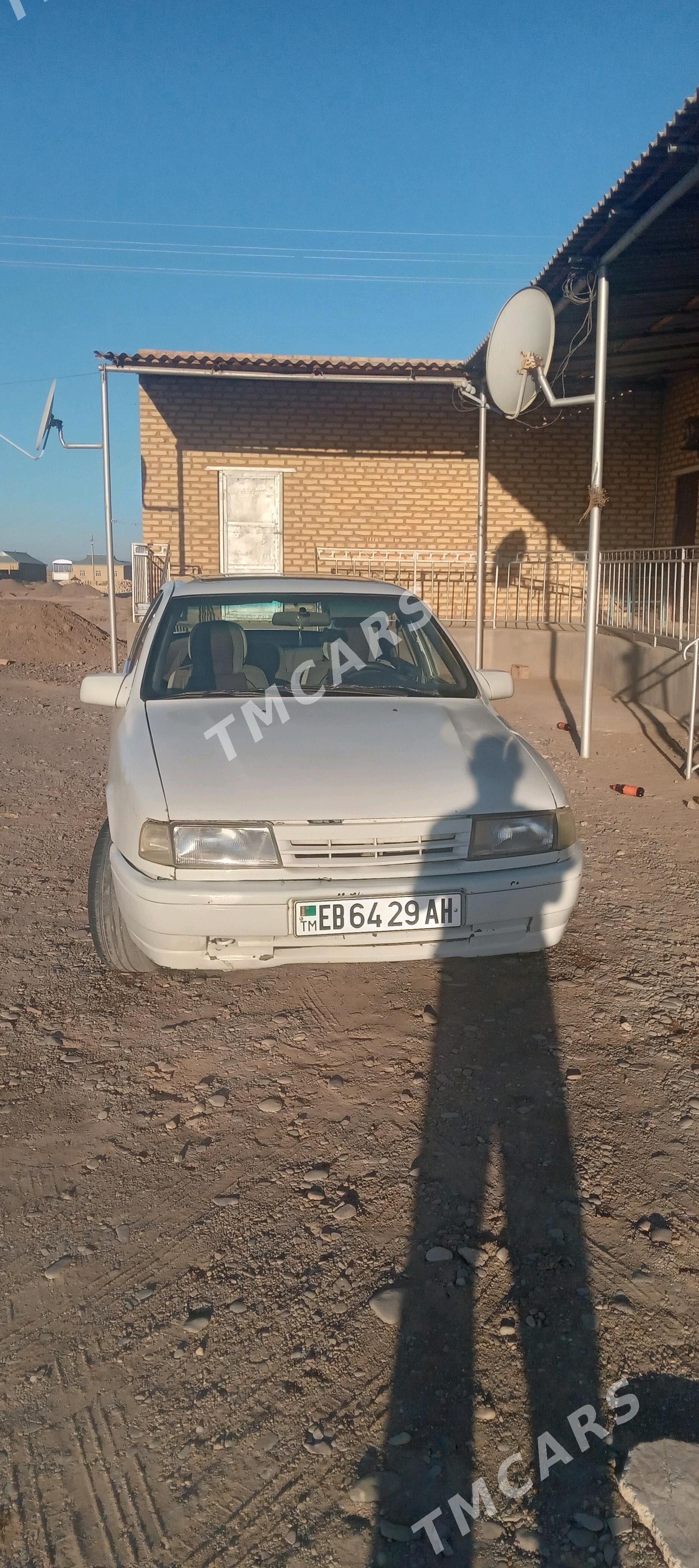 Opel Vectra 1992 - 30 000 TMT - Серахс - img 3