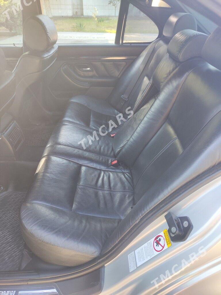 BMW E39 2001 - 155 000 TMT - Balkanabat - img 4