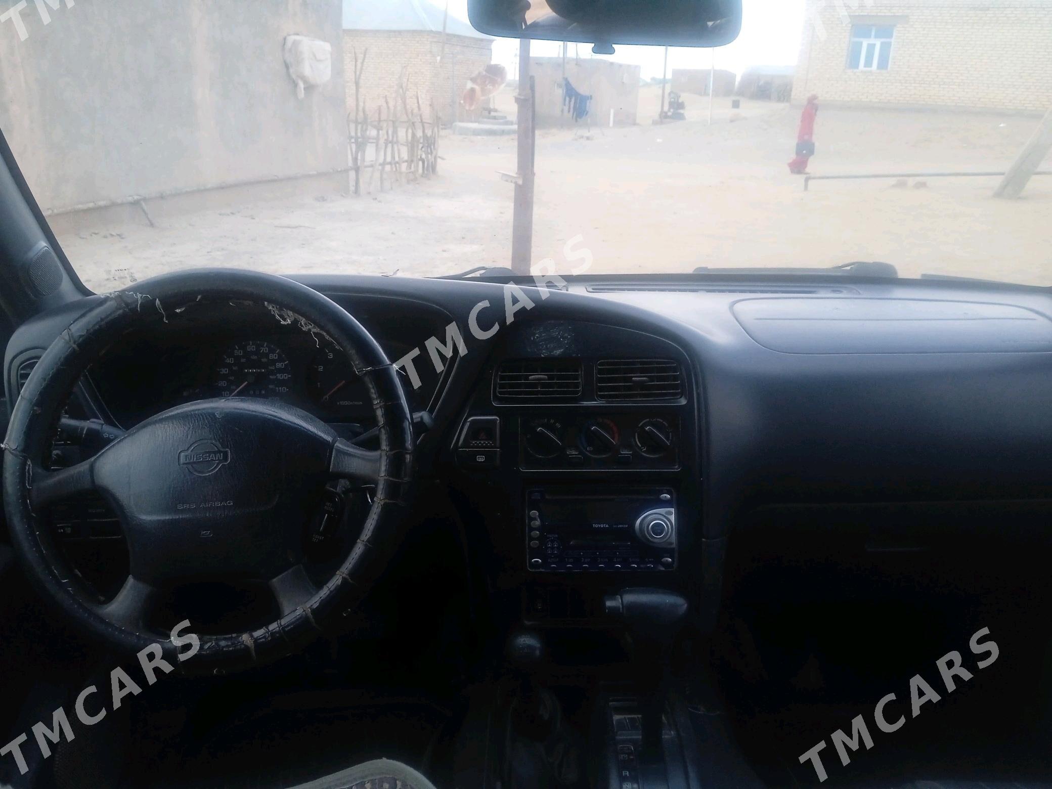 Nissan Pathfinder 1997 - 68 000 TMT - Ак-Бугдайский этрап - img 6
