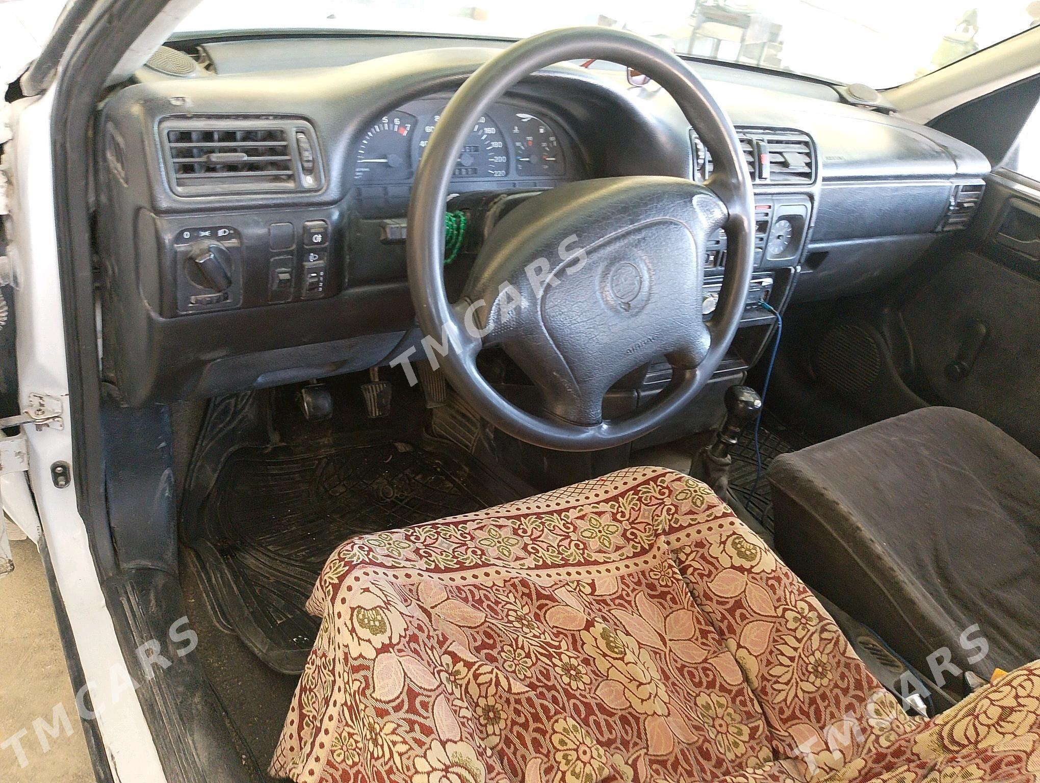 Opel Vectra 1994 - 50 000 TMT - Мары - img 9