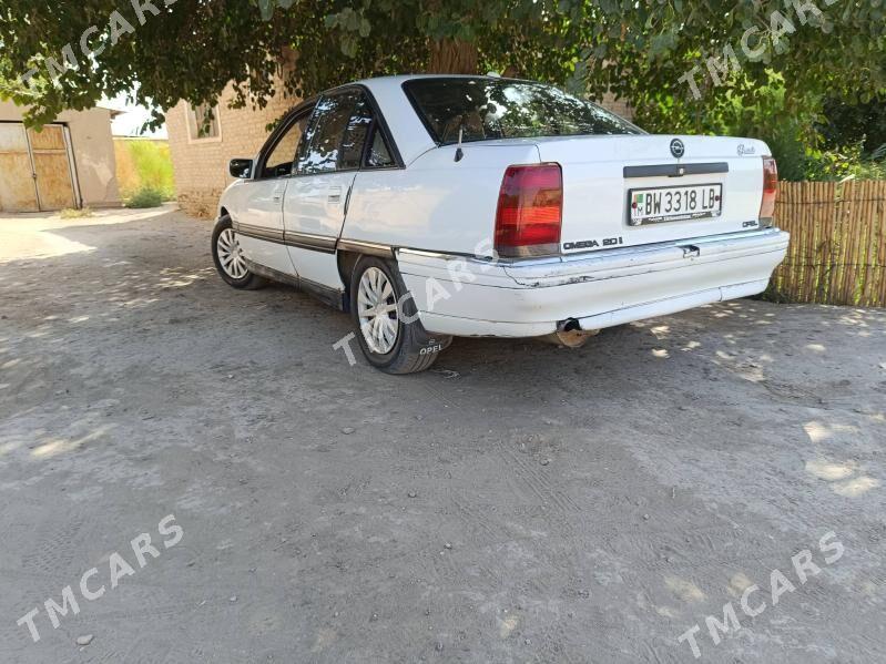 Opel Omega 1992 - 20 000 TMT - Саят - img 7