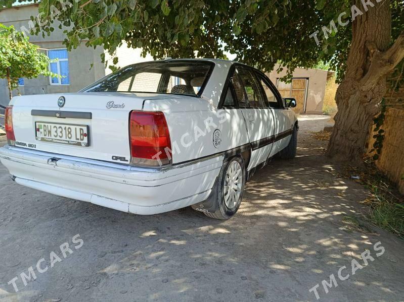 Opel Omega 1992 - 20 000 TMT - Саят - img 6