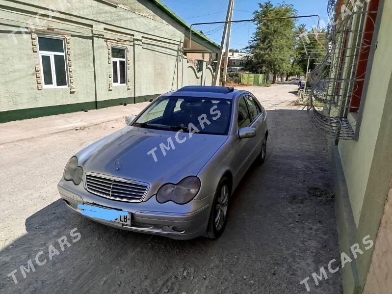 Mercedes-Benz C-Class 2000 - 75 000 TMT - Туркменабат - img 3