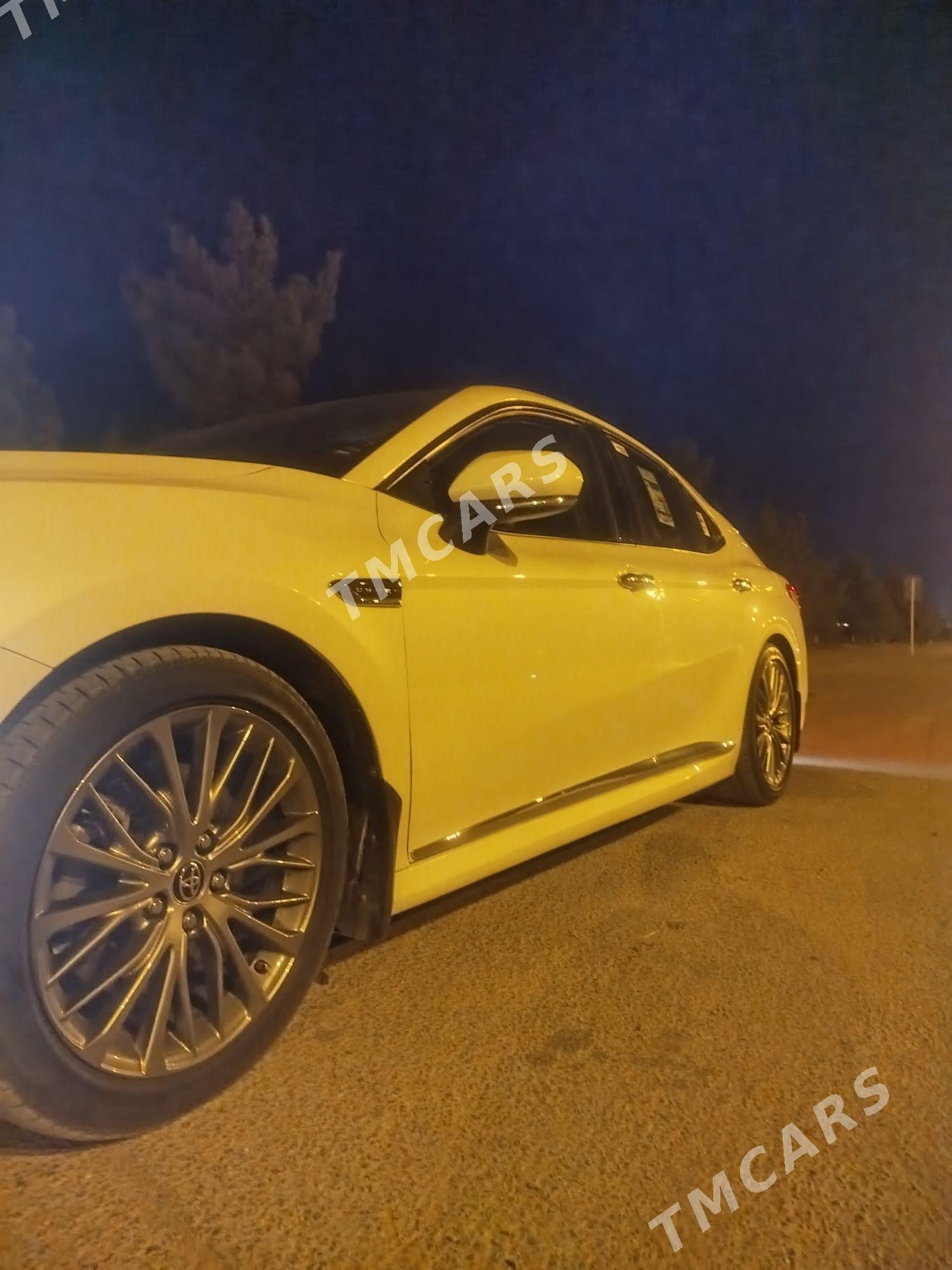 Toyota Camry 2021 - 525 000 TMT - Aşgabat - img 2