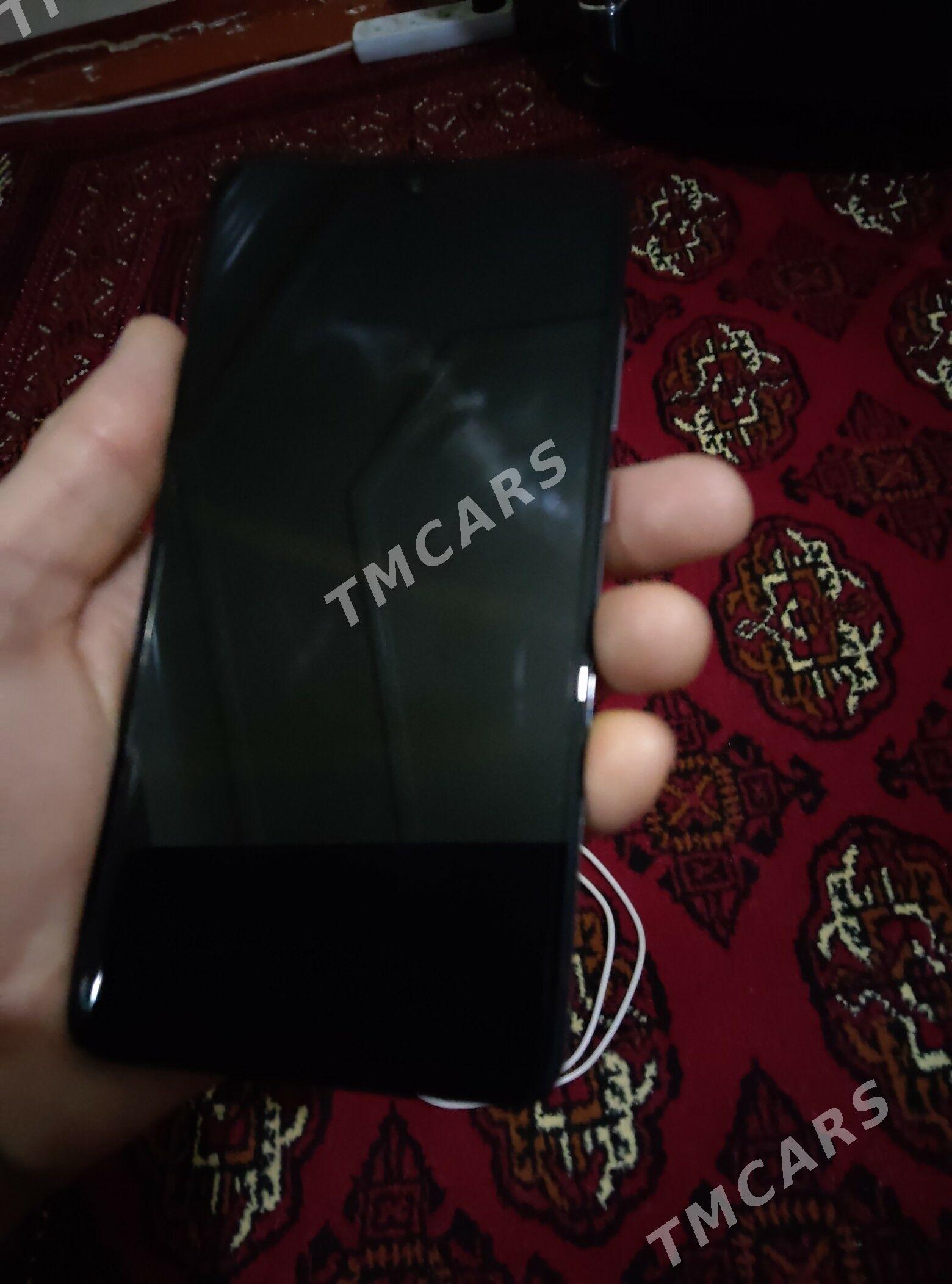 Huawei mate 20 - Mary - img 3