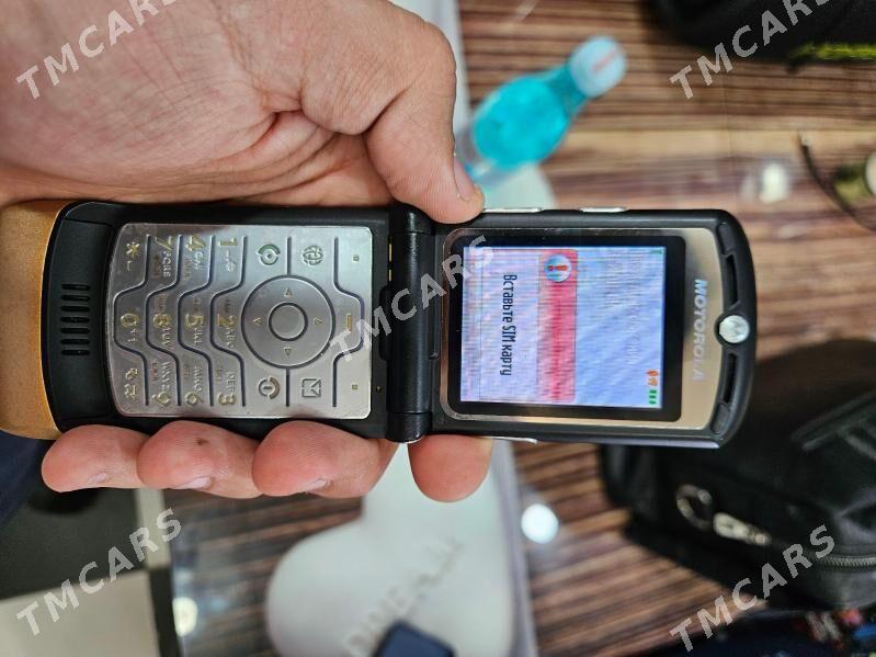 motorola v3 - Türkmenabat - img 3