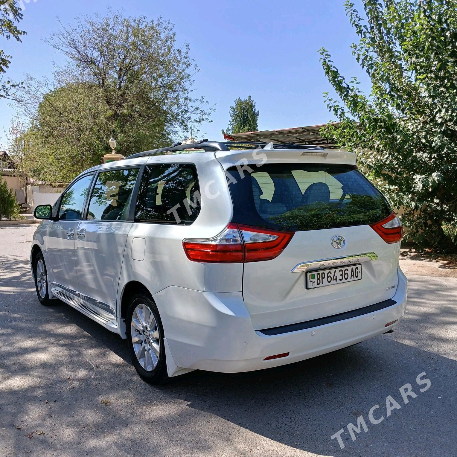 Toyota Sienna 2015 - 430 000 TMT - Гёкдепе - img 4